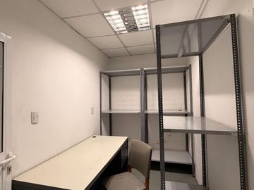 Alquiler depósito c/ oficinas Racks MORON