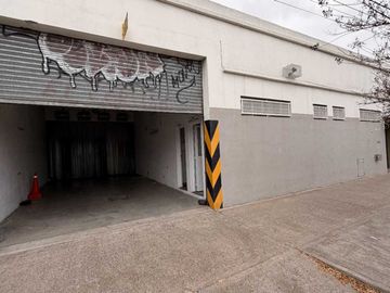 Alquiler depósito c/ oficinas Racks MORON