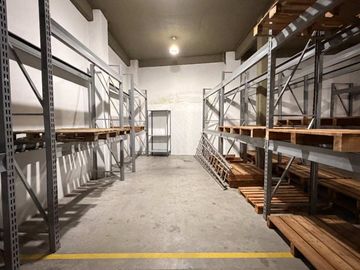 Alquiler depósito c/ oficinas Racks MORON