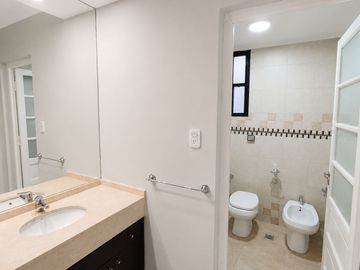 Casa + Consultorio IndependT 140M2 Rioja Urquiza