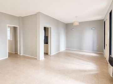 Casa + Consultorio IndependT 140M2 Rioja Urquiza