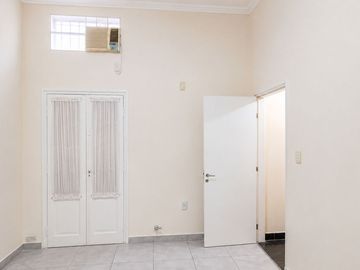 Casa + Consultorio IndependT 140M2 Rioja Urquiza