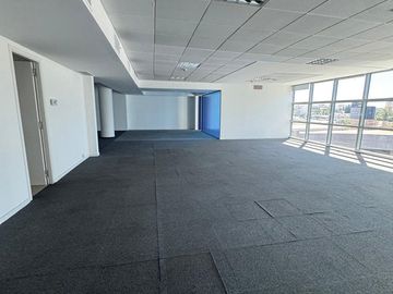 VENTA OFICINA PREMIUM CAPITALINAS CORDOBA 180M2