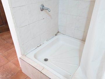 VENTA PH 4 AMBIENTES CON PATIO COCHERA EN WILDE
