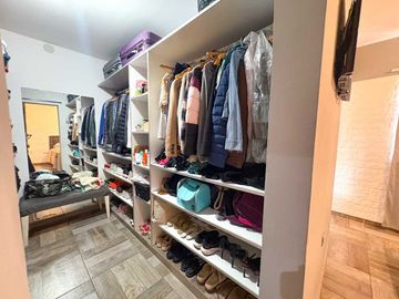 VENTA CASA 3 DORMITORIOS CON PILETA - FISHERTON
