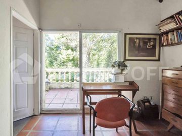Casa a la venta estilo campo de 5 dormitorios mas playroom - OPORTUNIDAD