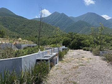 Residencia de Lujo en Aysso  por el Yerbaniz