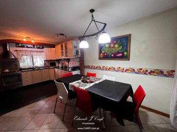 Casa en  Venta de 4 ambientes