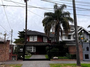 Casa en  Venta de 4 ambientes