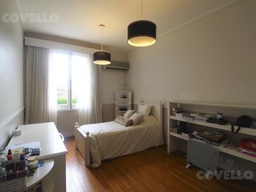 Venta casa de 8 ambientes con garage - Belgrano