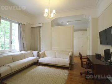 Venta casa de 8 ambientes con garage - Belgrano