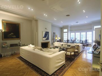 Venta casa de 8 ambientes con garage - Belgrano
