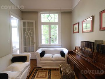 Venta casa de 8 ambientes con garage - Belgrano
