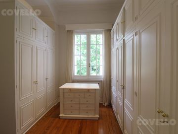 Venta casa de 8 ambientes con garage - Belgrano