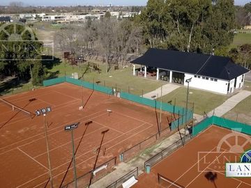 Lote en Barrio Náutico Albanueva