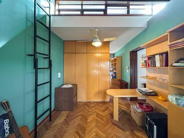 Casa de 3 dormitorios más comodín, cochera y pileta en Pichincha