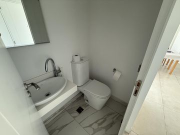 Departamento 4 ambientes en alquiler en Artilleros Plaza!!!