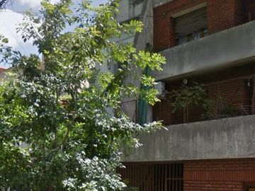 PH en Block 6 Amb. con Terraza 8x8. Ideal vivienda multifamiliar o inversión con renta
