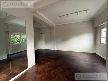 Hermoso Departamento 3 Ambientes con Dependencia y Balcon en Venta