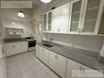 Hermoso Departamento 3 Ambientes con Dependencia y Balcon en Venta