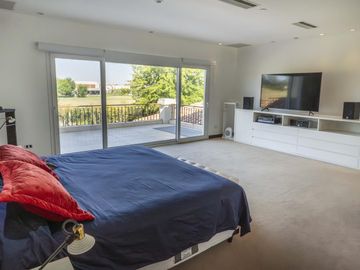 Casa en Venta Amoblada, 7 Ambientes, en Barrio Haras Santa María, Escobar, GBA Norte