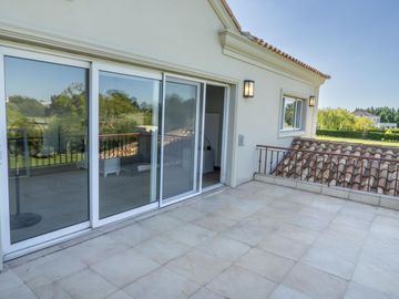 Casa en Venta Amoblada, 7 Ambientes, en Barrio Haras Santa María, Escobar, GBA Norte
