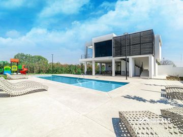Casa en venta dentro de coto en Valdepeñas, Zapopan, Jalisco