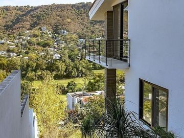 Casa en venta con alberca con vista a campo de golf,  Las Cañadas, Zapopan