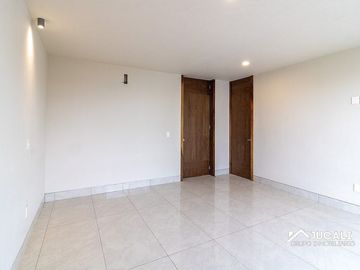 Casa en venta dentro de coto con alberca en  Solares, Zapopan, Jalisco
