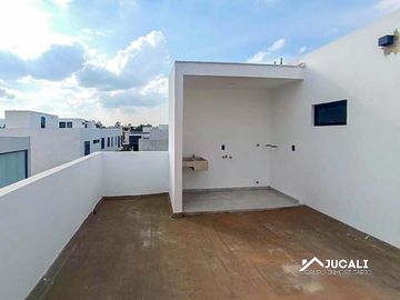 Casa en venta dentro de coto Altanza, Solares, Zapopan Jalisco