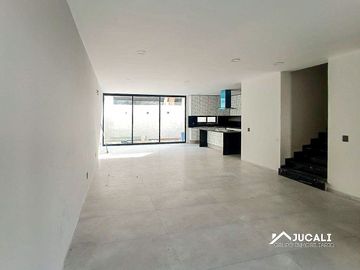 Casa en venta dentro de coto Altanza, Solares, Zapopan Jalisco