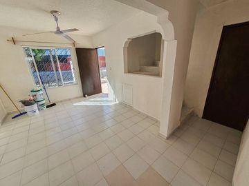 Casa en renta · 3 Recámaras · SM 39 · Centro · Atras de Plaza Outlet