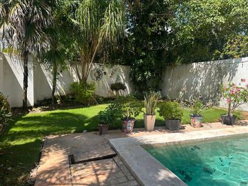 Casa en venta en Conkal, Yucatán, piscina y paneles solares