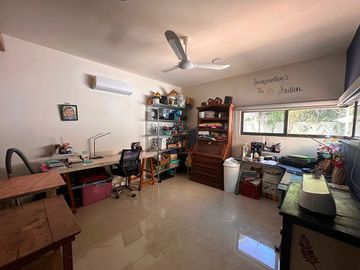 Casa en venta en Conkal, Yucatán, piscina y paneles solares