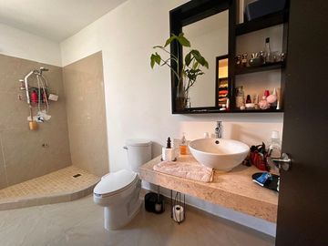 Casa en venta en Conkal, Yucatán, piscina y paneles solares