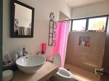 Casa en venta en Conkal, Yucatán, piscina y paneles solares