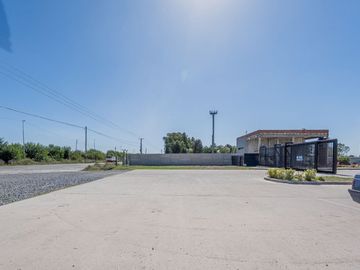 NAVE INDUSTRIAL AAA  EN VENTA MORENO A ESTRENAR