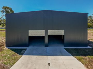NAVE INDUSTRIAL AAA  EN VENTA MORENO A ESTRENAR