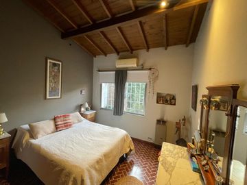 VENTA CASA 5 AMBIENTES ITUZAINGO NORTE
