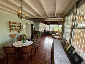 VENTA CASA 5 AMBIENTES ITUZAINGO NORTE