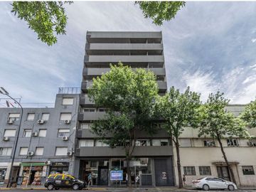 ALQUILER MONOAMBIENTE CON BALCON SAN TELMO.