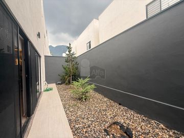 Casa en renta, Porto Cumbres, García, Nuevo León