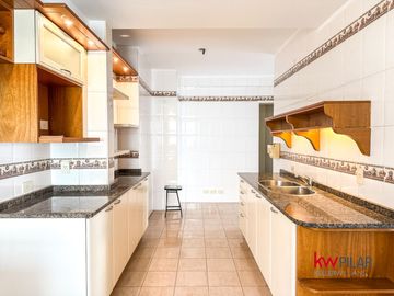 Departamento en  Venta, 5 ambientes, cochera, Palermo Chico