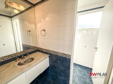 Departamento en  Venta, 5 ambientes, cochera, Palermo Chico