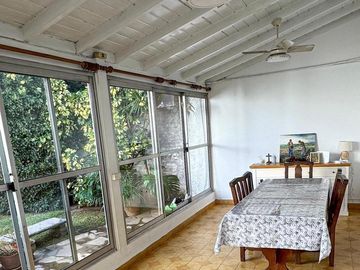 Casa en venta de una planta,  en San Isidro