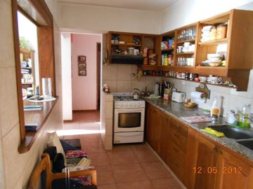 Venta casa Florida Oeste 4 dormitorios parque y pileta