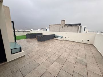 CASA CON CHIMENEA Y ROOF EN SAN ÁNGEL IV - $6.4 MDP