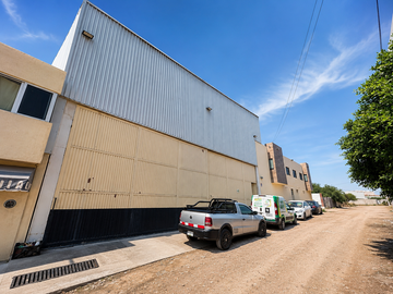 NAVE INDUSTRIAL EN BLVD. ANTONIO ROCHA CORDERO