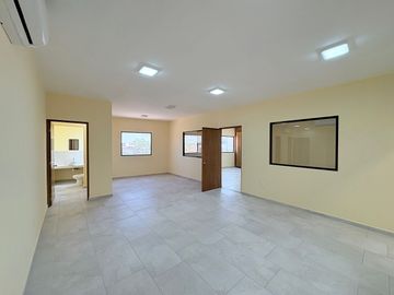 NAVE INDUSTRIAL EN BLVD. ANTONIO ROCHA CORDERO