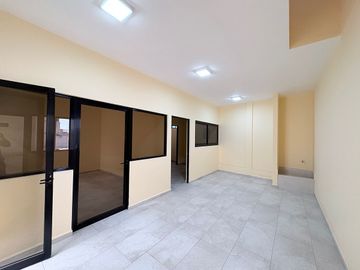 NAVE INDUSTRIAL EN BLVD. ANTONIO ROCHA CORDERO